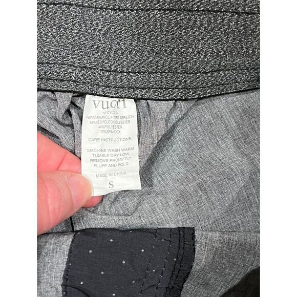 Vuori Black and Gray Dot Active Short Size Small - Picture 4 of 5